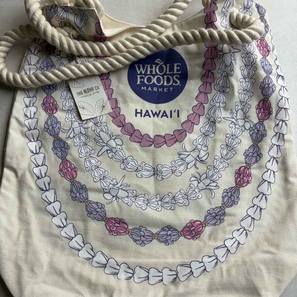 Tag Aloha Co. / Collaboration Whole
Foods [Hawaii Exclusive]